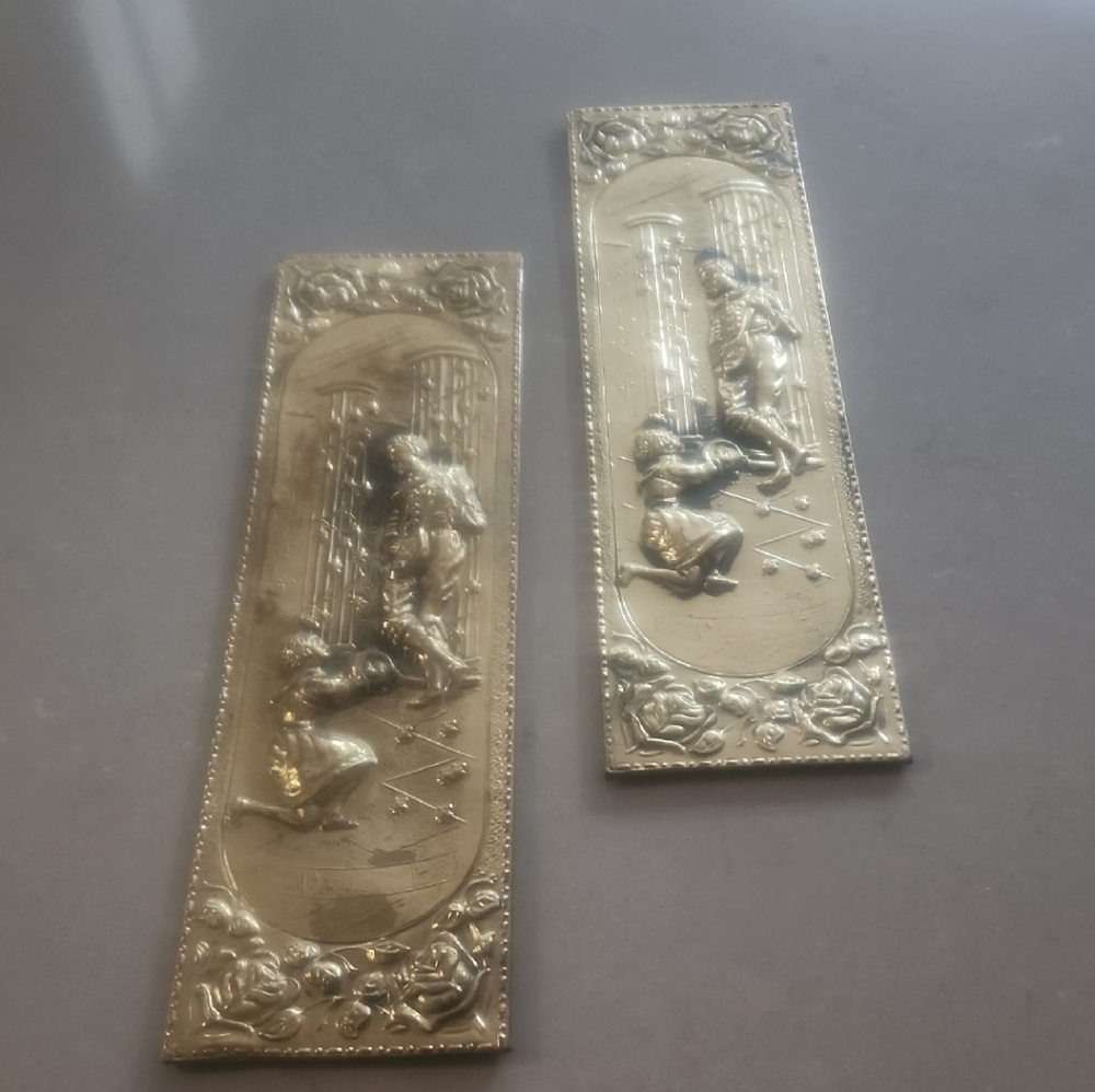 Gold Decorative Plaques